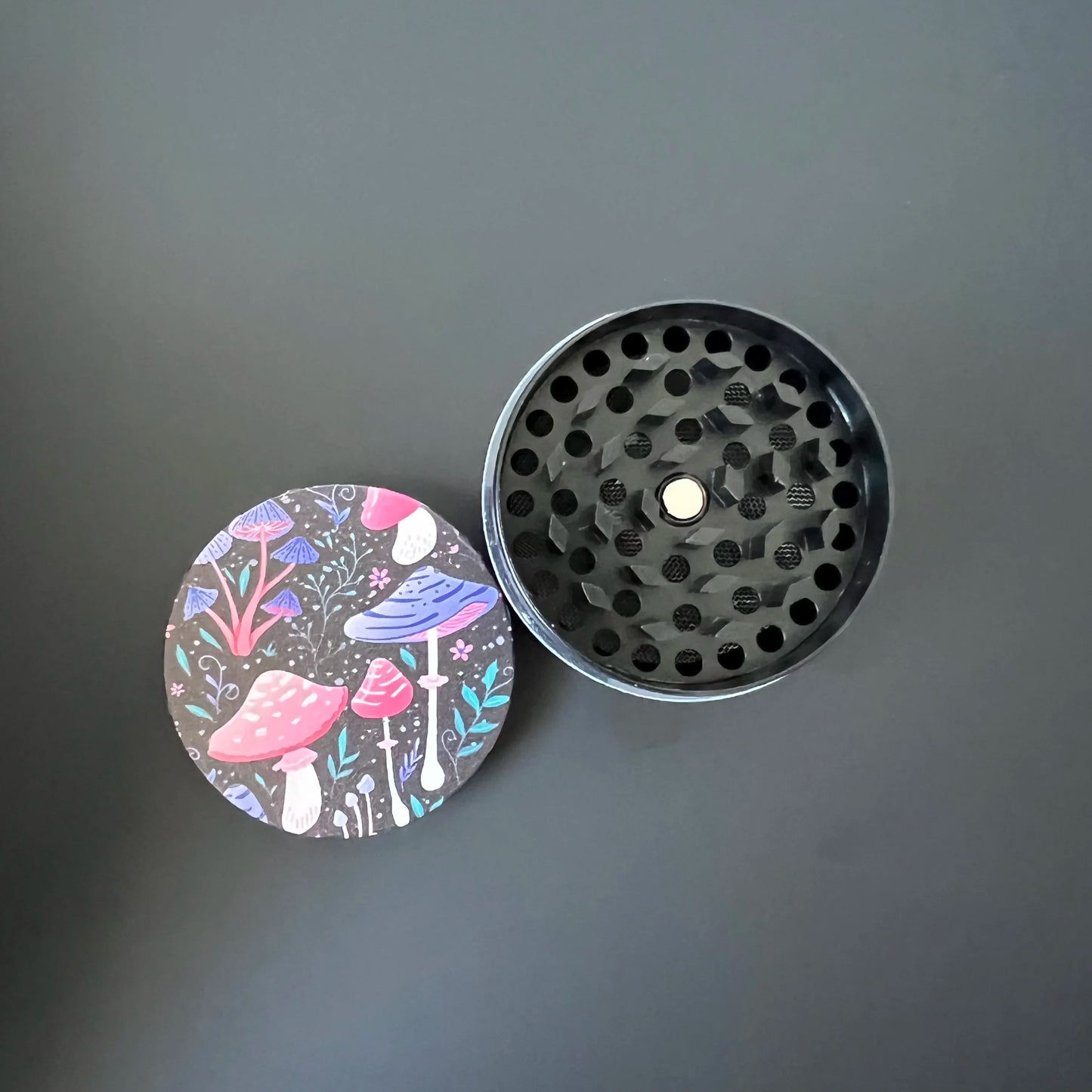 2" Mushroom Herb Grinder – 4-Piece Aluminum Grinder with Pollen Catcher